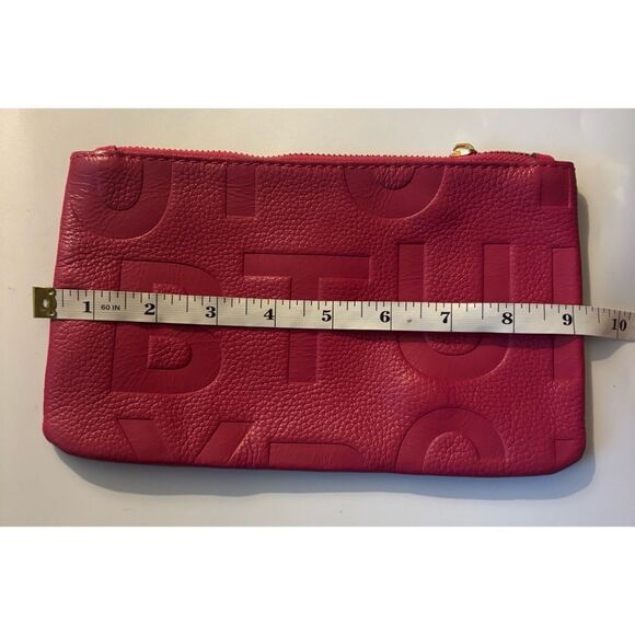 Rare Tory Burch Leather Embossed Logo Clutch in Focaccia - Picture 3 of 6